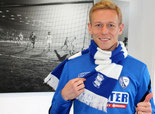 Mikael Forssell mit Fanschal von Birmingham City