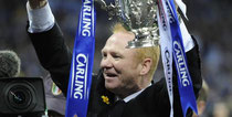 Alex McLeish mit dem Ligapokal